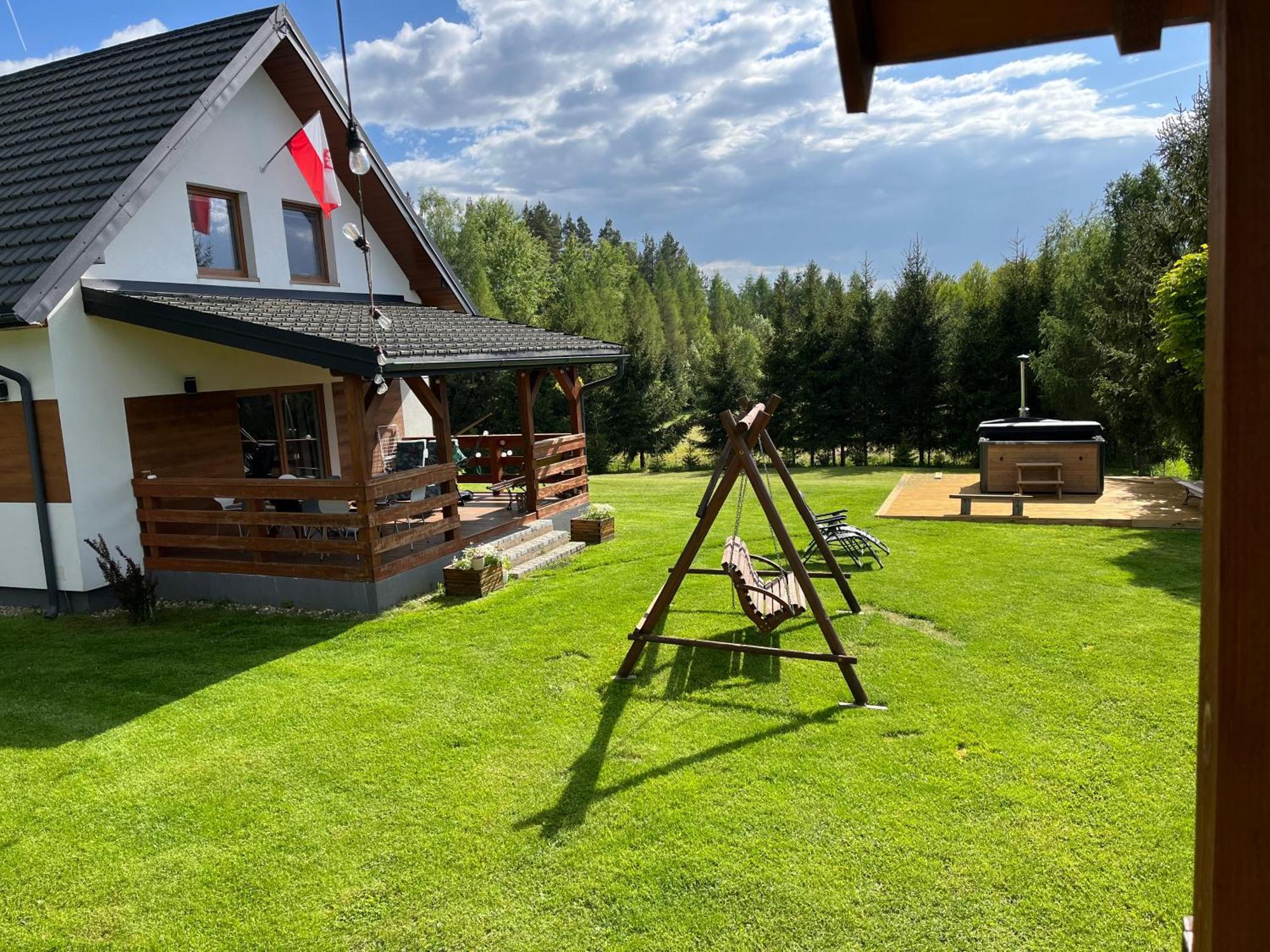 Domek Z Kominkiem Nad Jeziorem Z Jacuzzi Ogrodowym Sumowo  Екстериор снимка